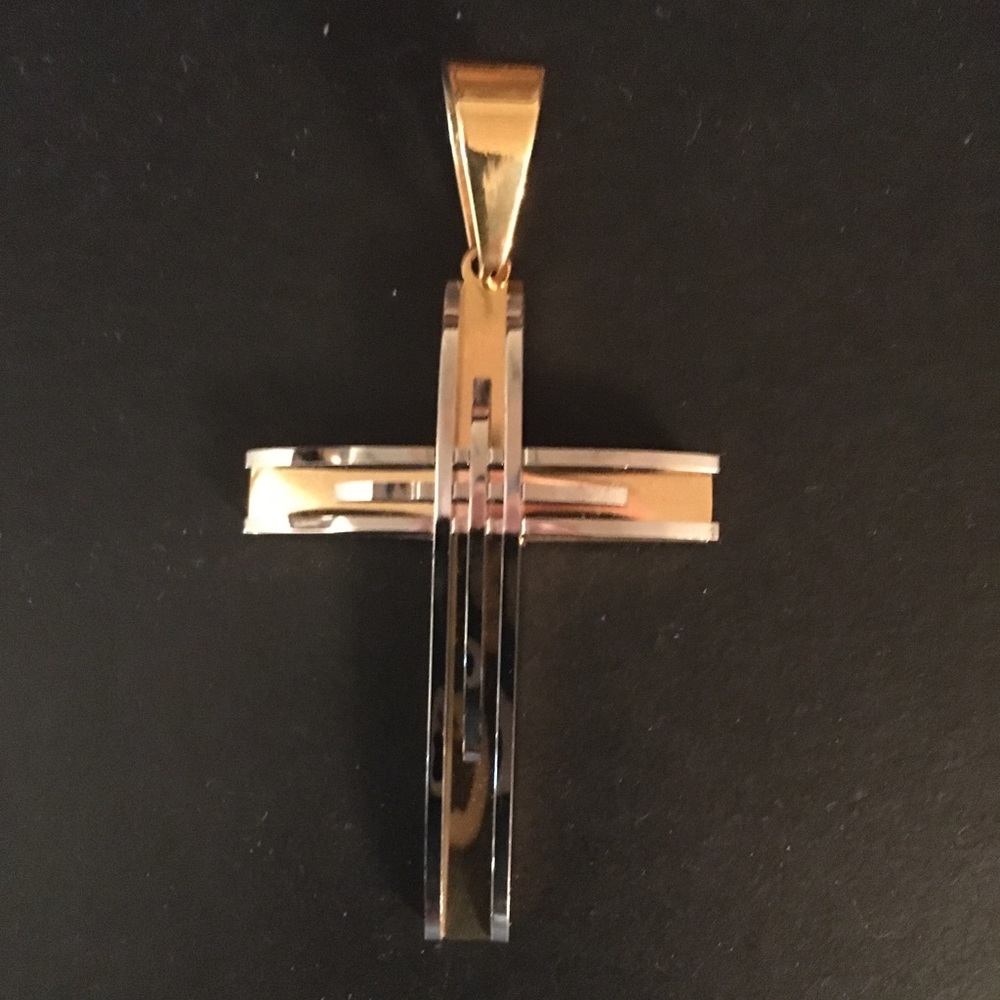 EDFORCE stainless steel silver and goldtone cross